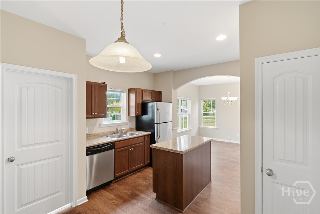 411 Olde Ivey Square