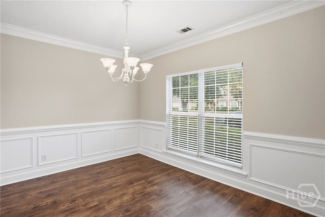 108 Coach House Square