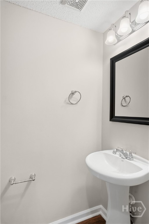 108 Coach House Square