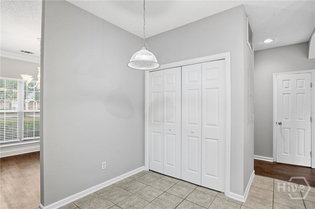 108 Coach House Square