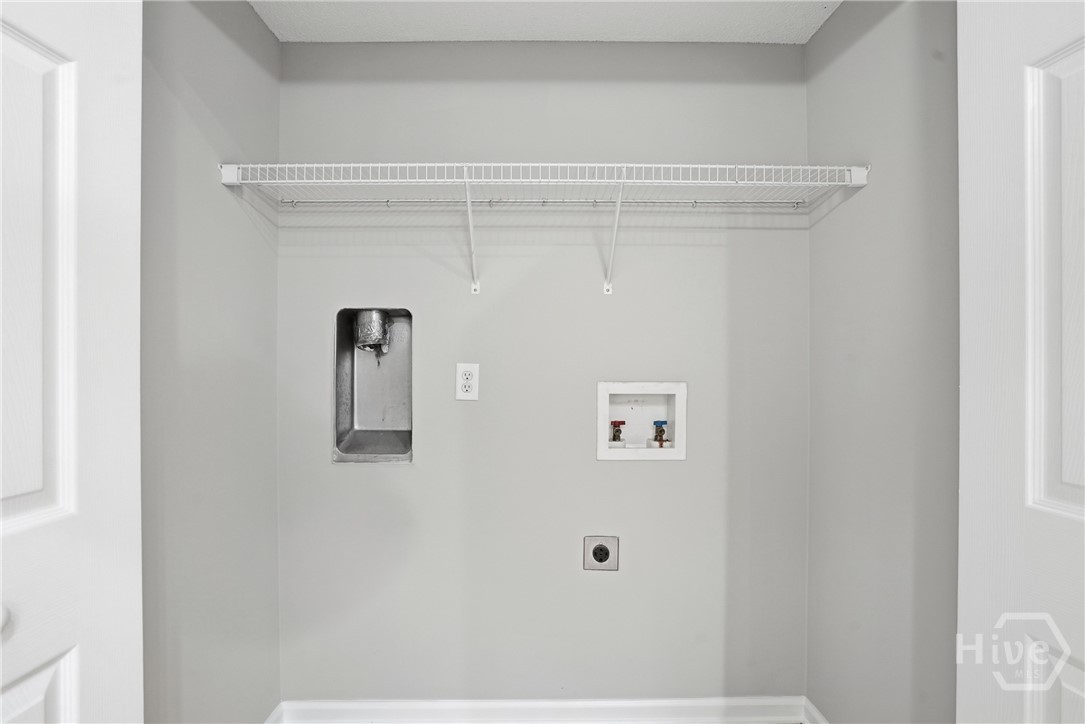 108 Coach House Square