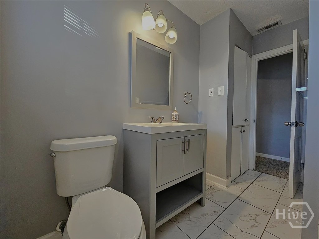 5211 Habersham Street