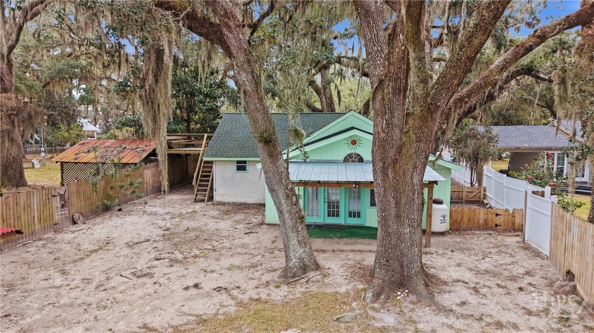 15 Tideland Drive