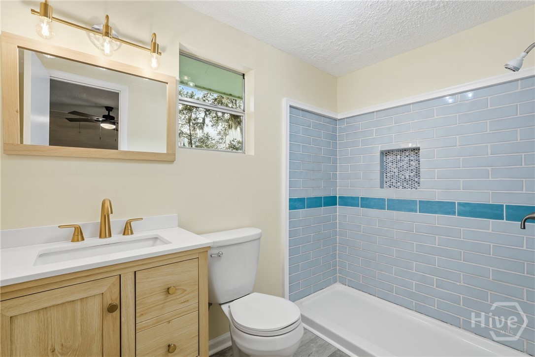 15 Tideland Drive