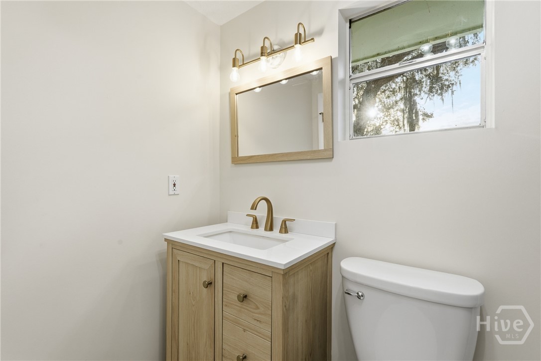 15 Tideland Drive
