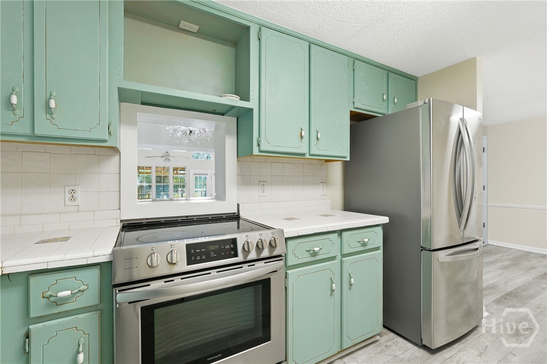 15 Tideland Drive