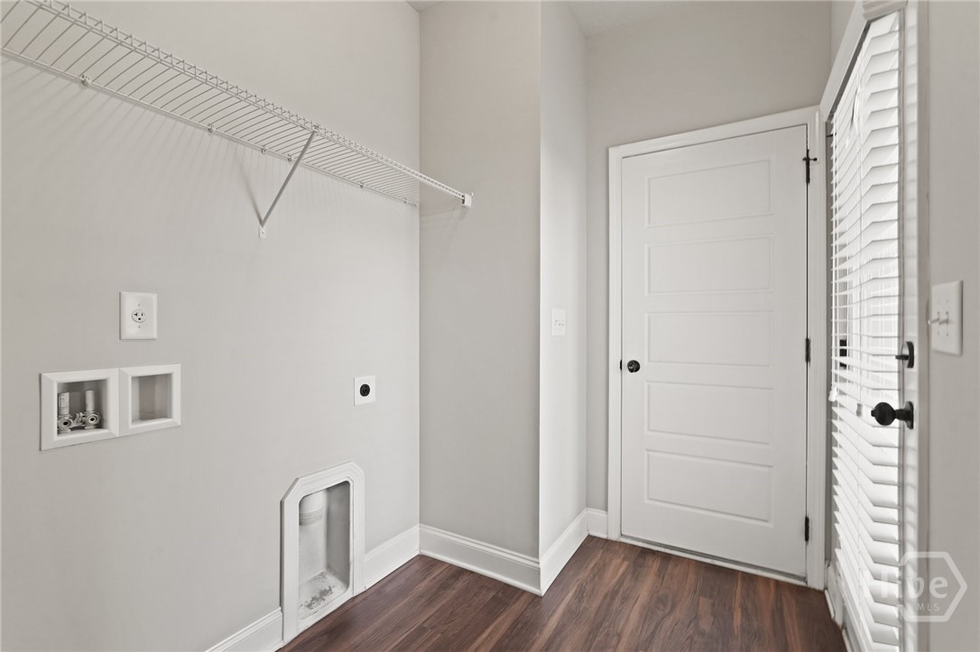 507 Potter Stone Square