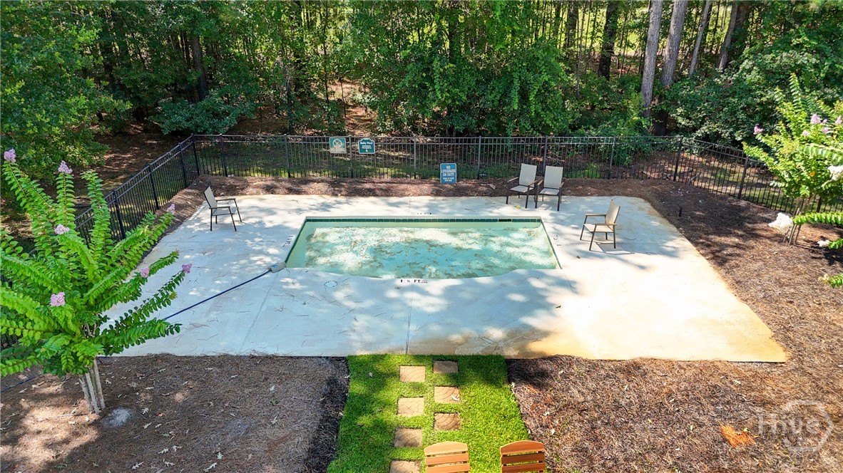 507 Potter Stone Square