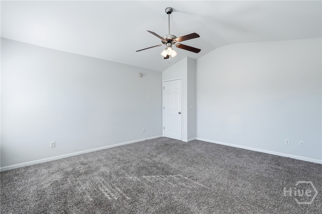 112 Lakepointe Drive