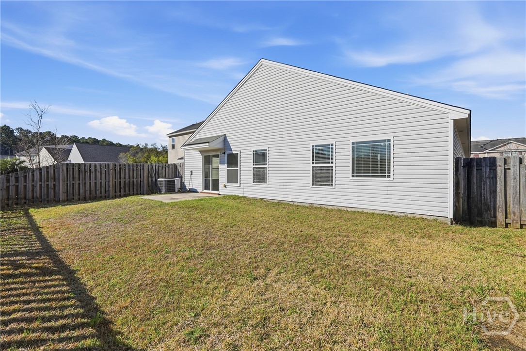 112 Lakepointe Drive