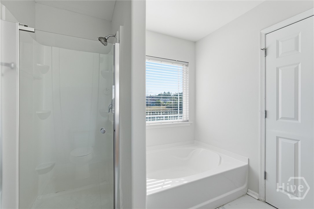 112 Lakepointe Drive