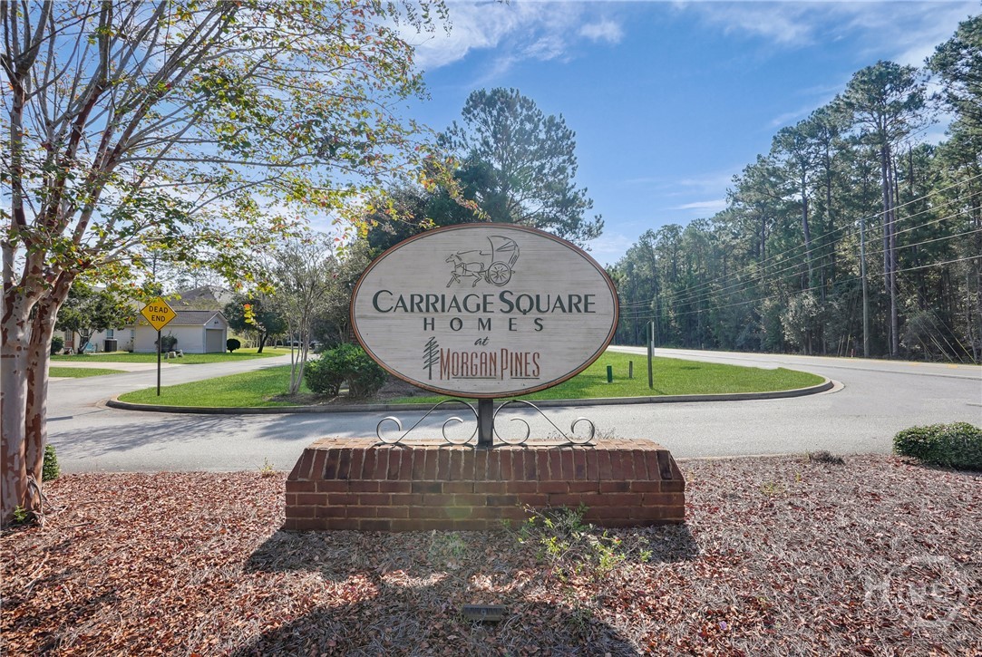 401 Old Ivy Square