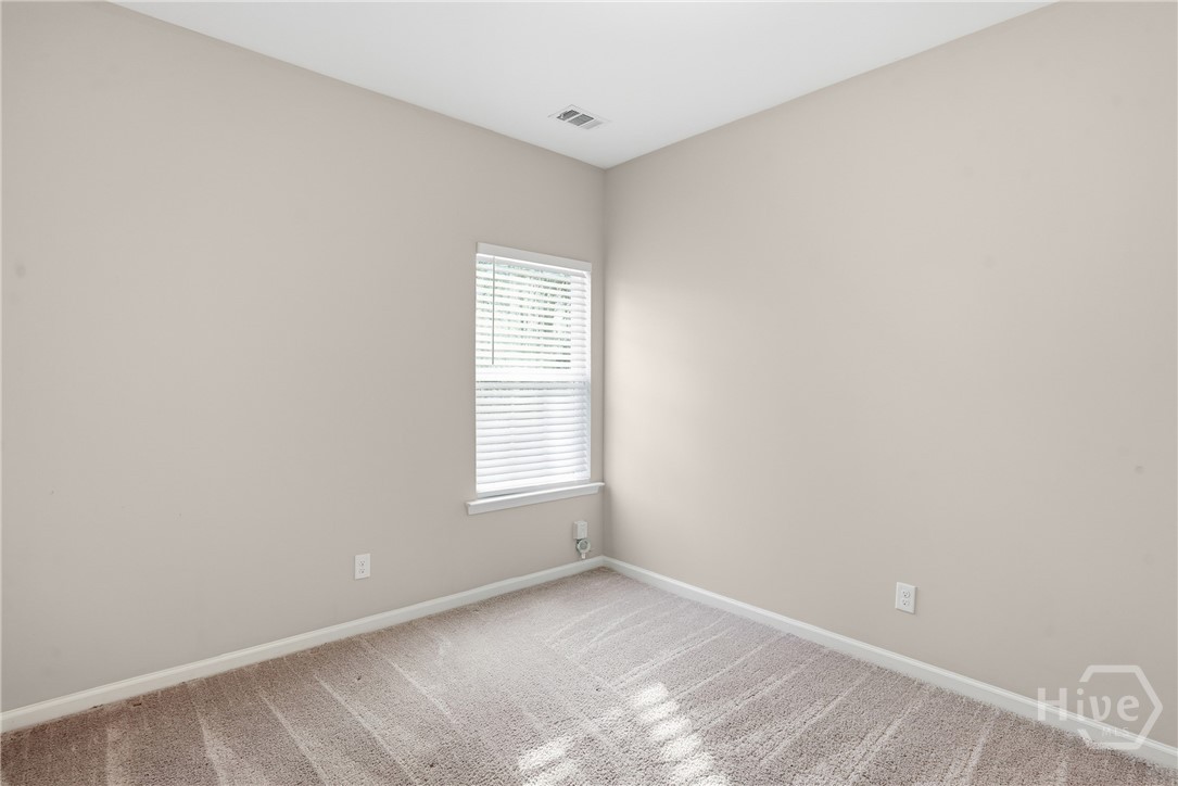 401 Old Ivy Square
