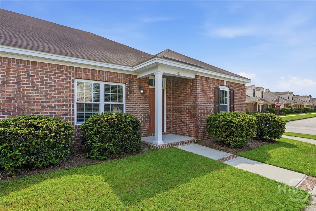 401 Old Ivy Square