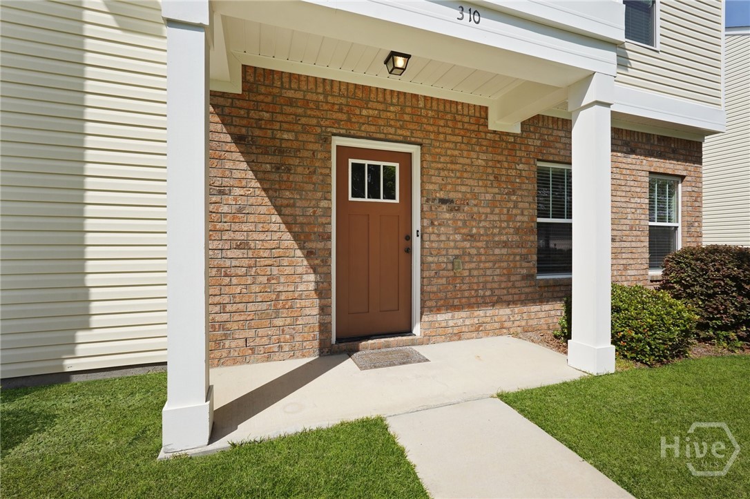 604 Trellis Square