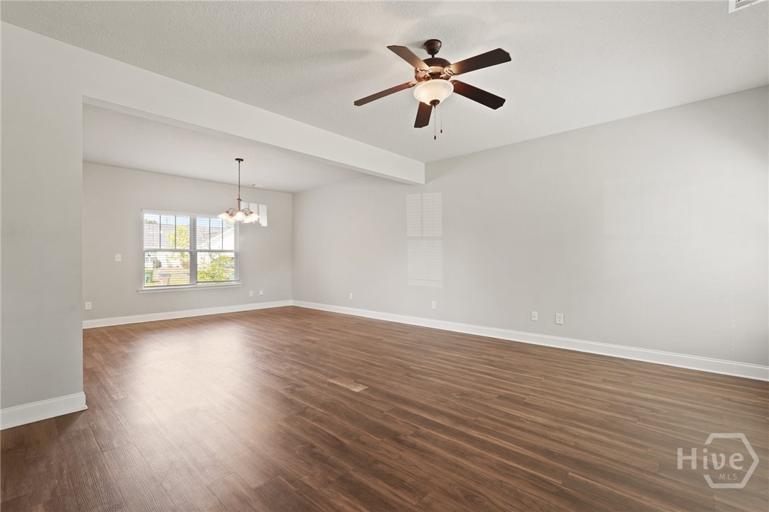 604 Trellis Square