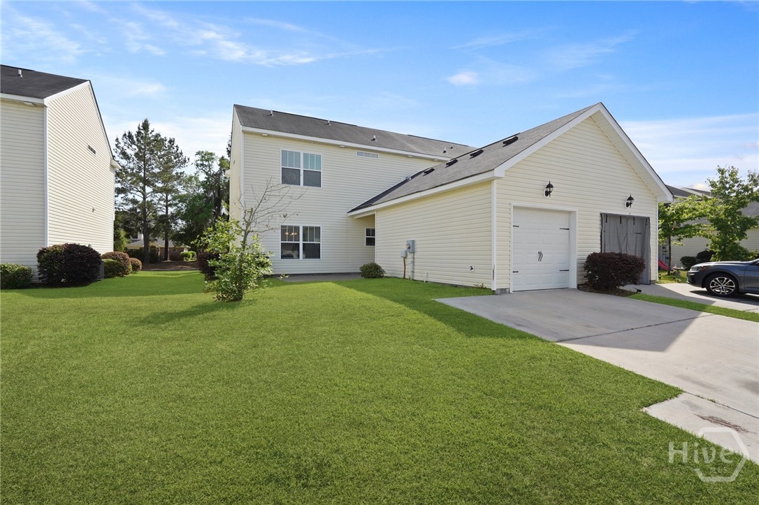 608 Trellis Square