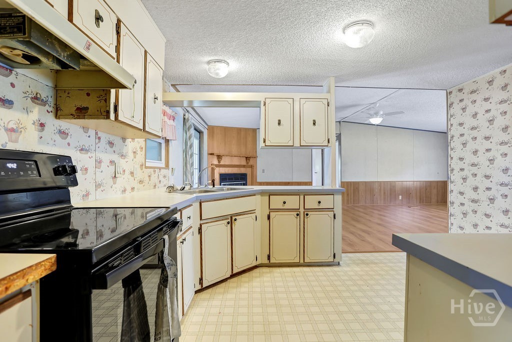 443 Reiser Road