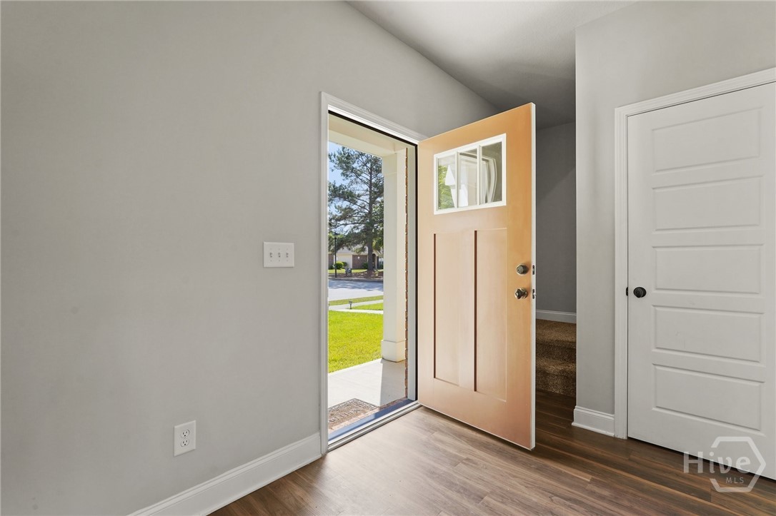 508 Potter Stone Square