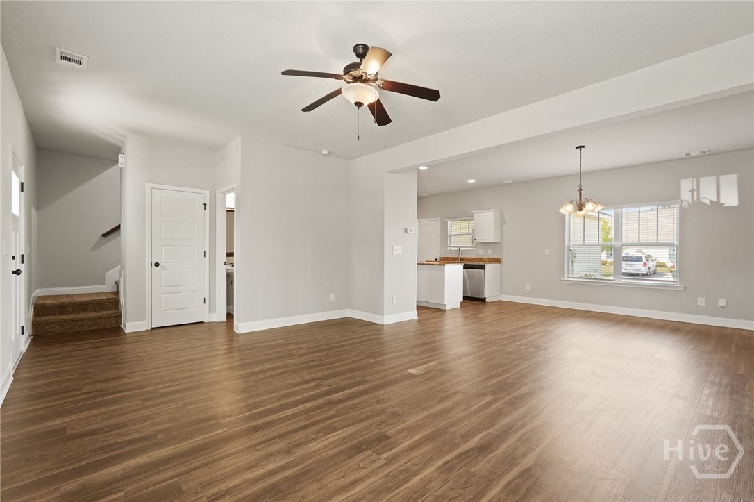 508 Potter Stone Square