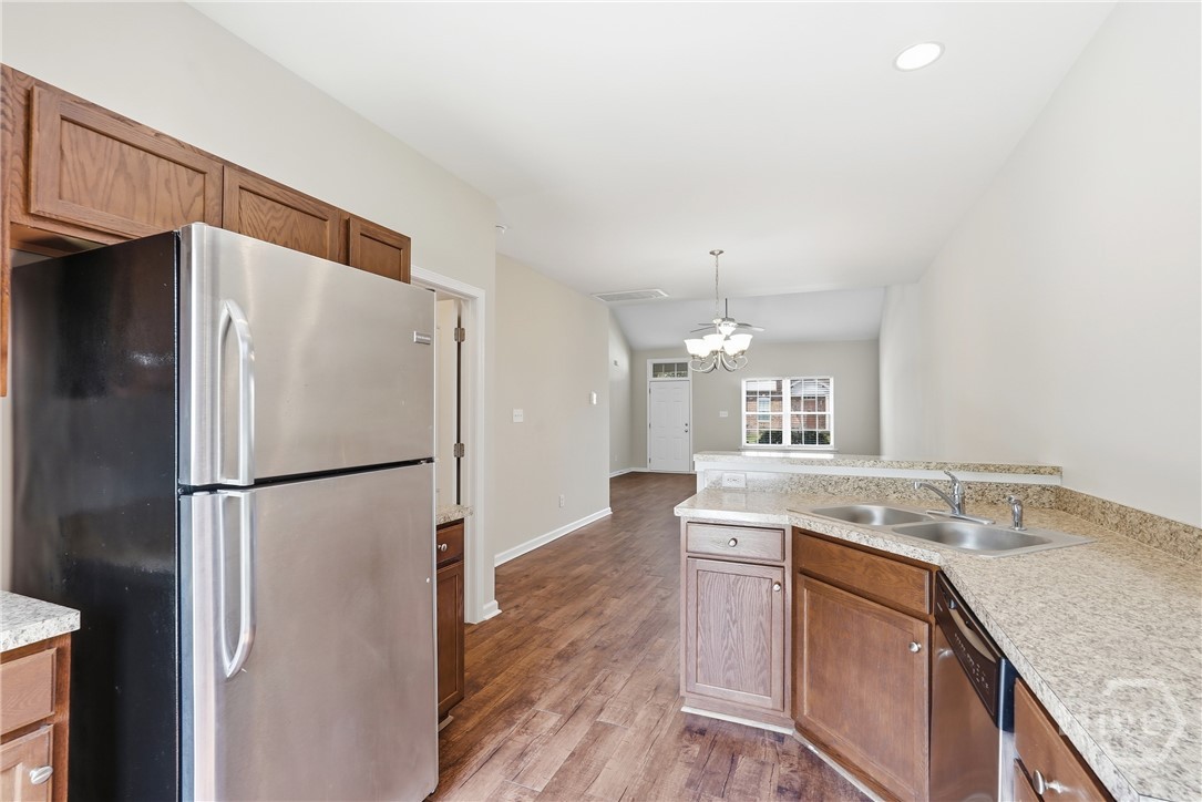401 Olde Ivey Square