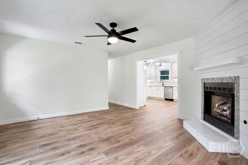 223 Melrose Place