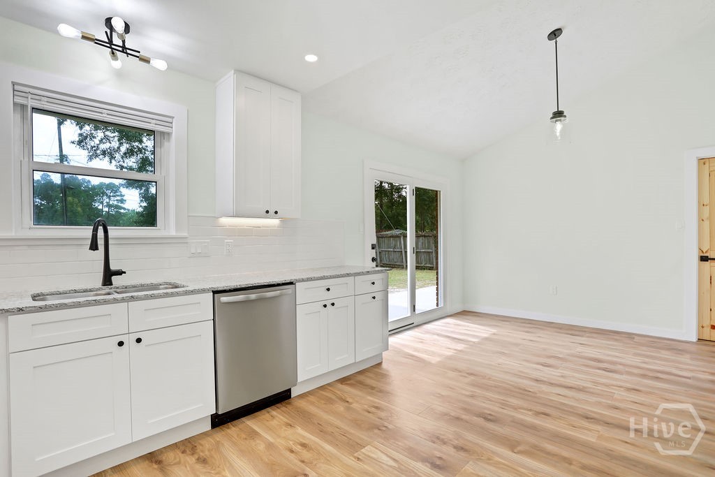 223 Melrose Place