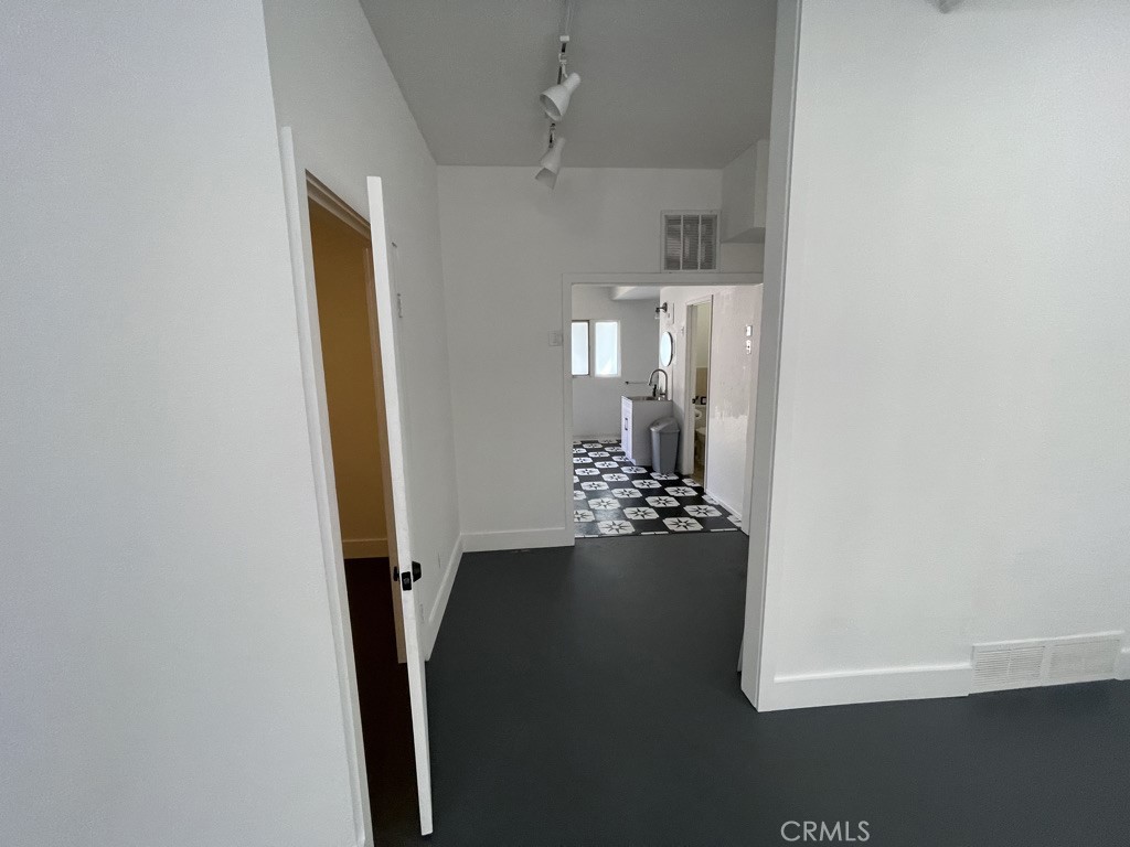 7561 Center Avenue 15