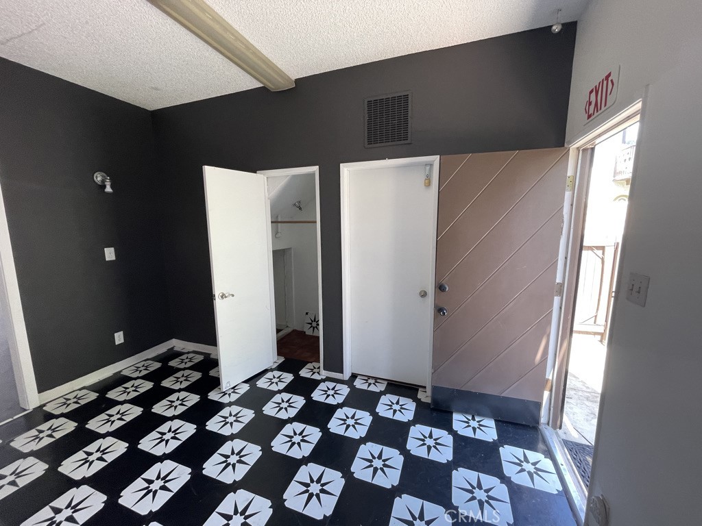 7561 Center Avenue 15