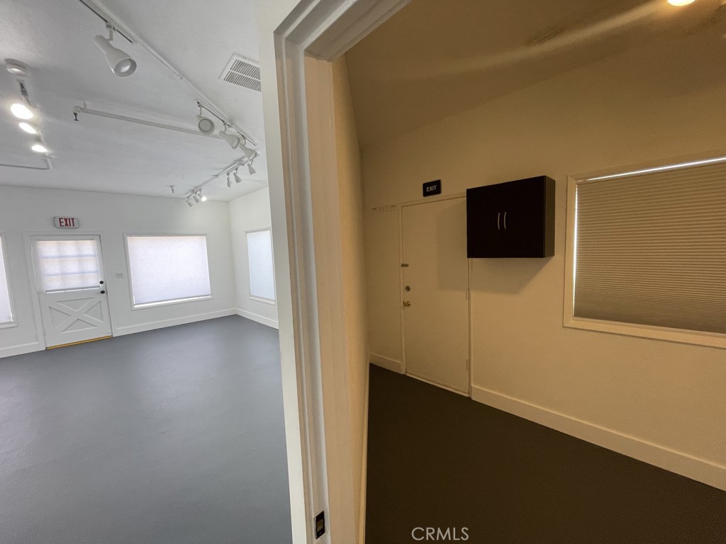 7561 Center Avenue 15