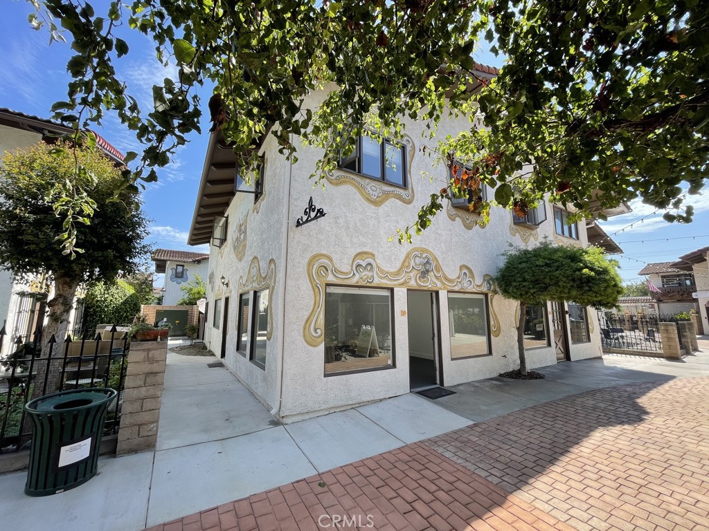 7561 Center Avenue 15