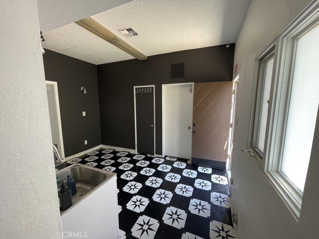 7561 Center Avenue 15