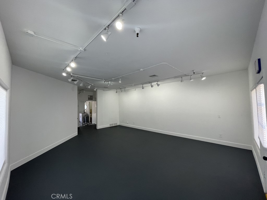 7561 Center Avenue 15