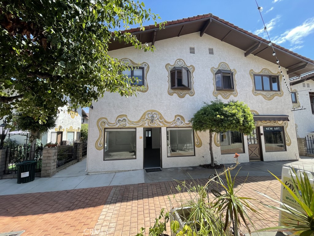 7561 Center Avenue 15