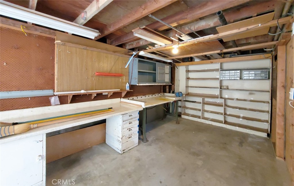 22332 Warmside Avenue