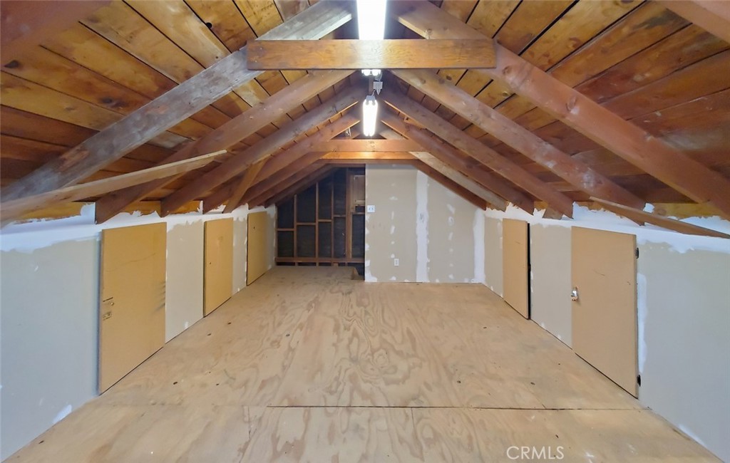 22332 Warmside Avenue