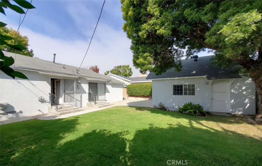 22332 Warmside Avenue