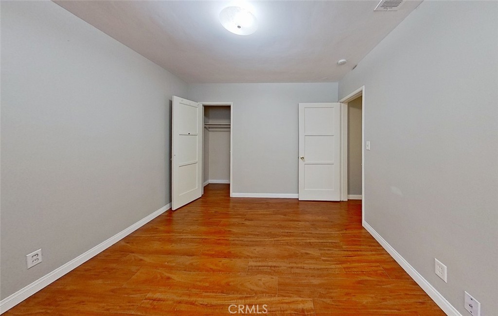 22332 Warmside Avenue