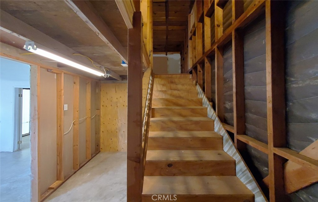 22332 Warmside Avenue