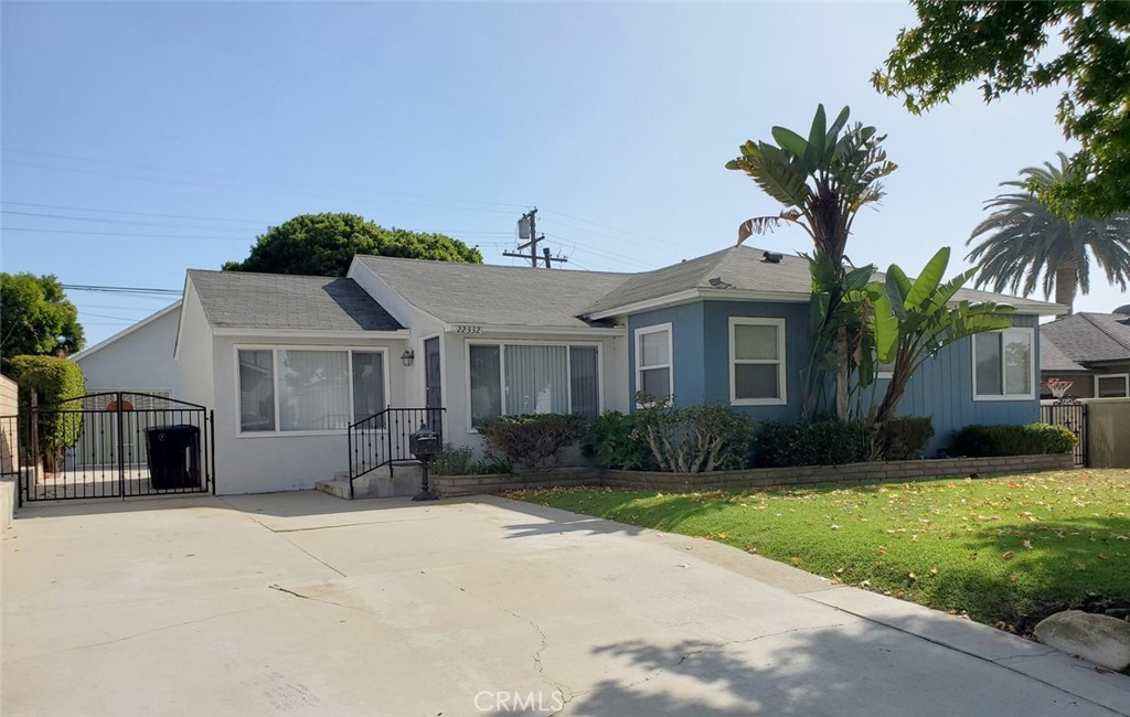 22332 Warmside Avenue