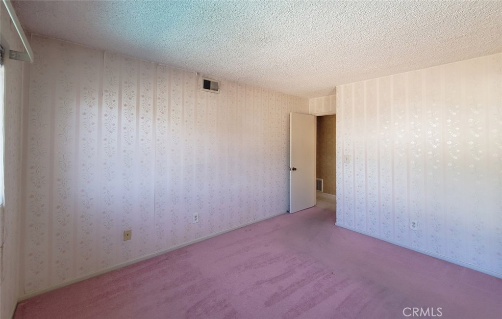 7211 Rockmont Avenue