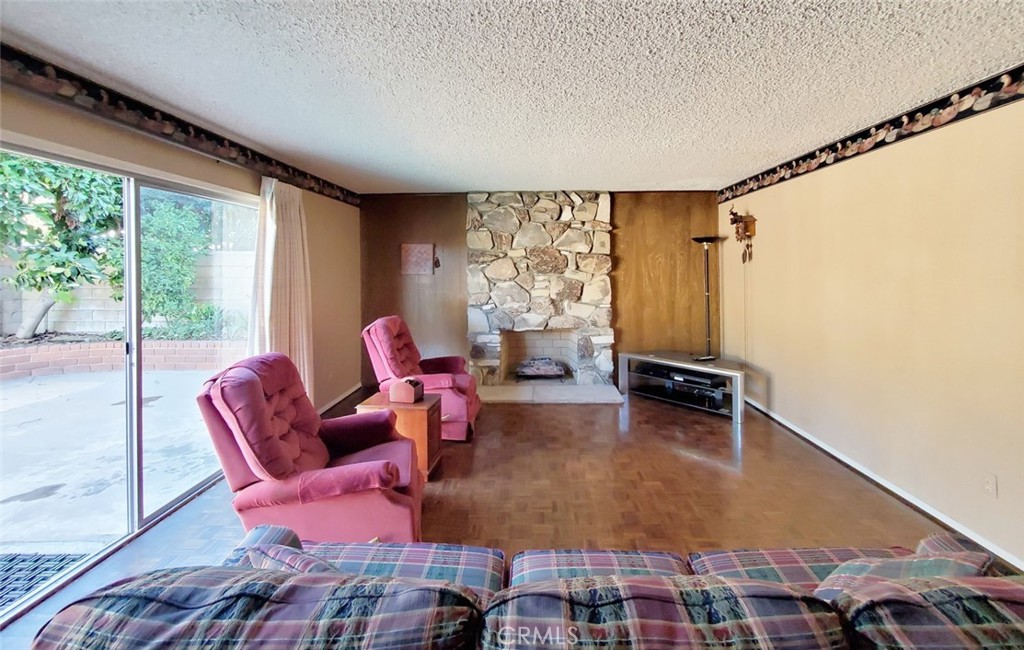 7211 Rockmont Avenue