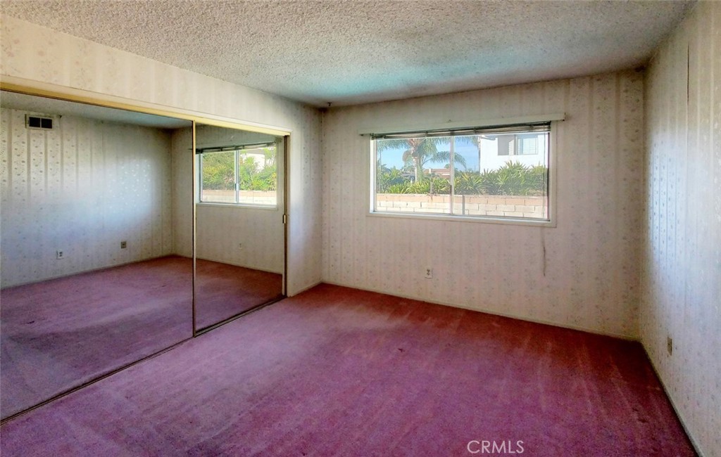 7211 Rockmont Avenue