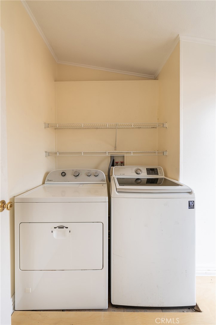 9080 Bloomfield Avenue 211