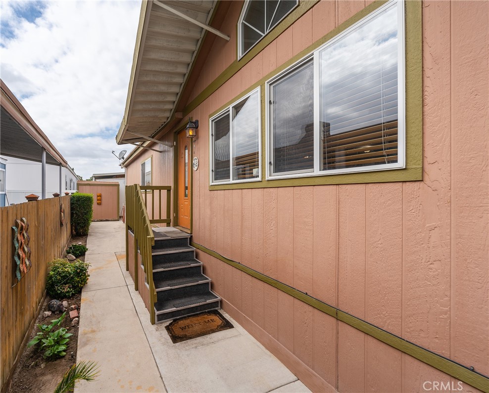 9080 Bloomfield Avenue 211