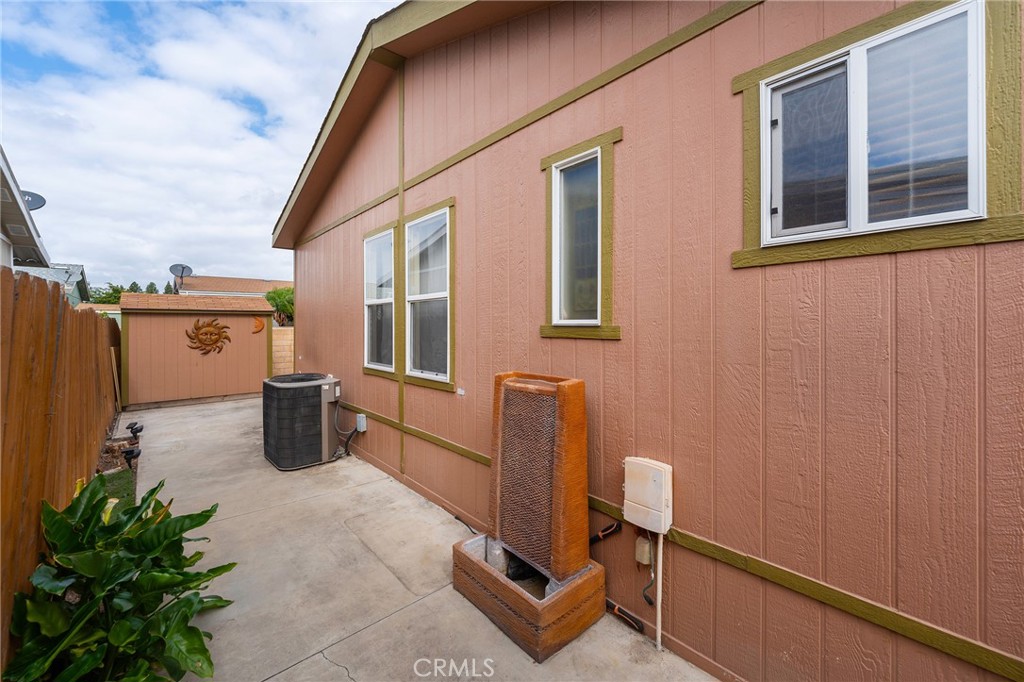 9080 Bloomfield Avenue 211