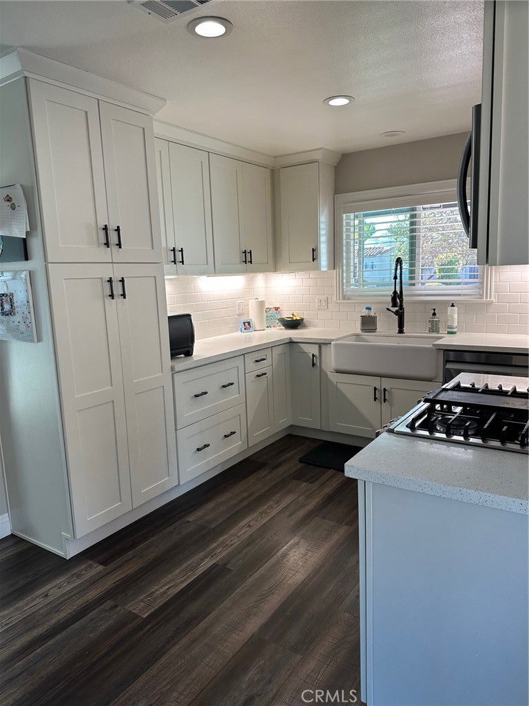 15422 Norwich Circle