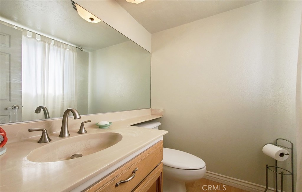 4241 Howard Avenue 12