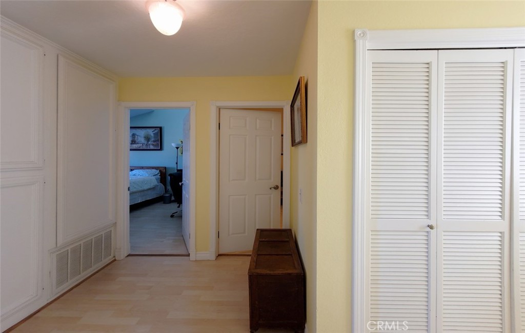 4241 Howard Avenue 12