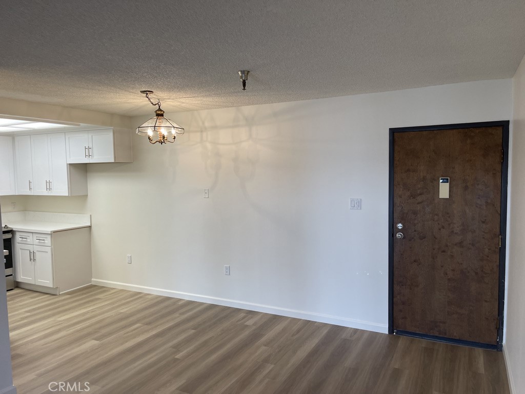 18900 Delaware Street 6